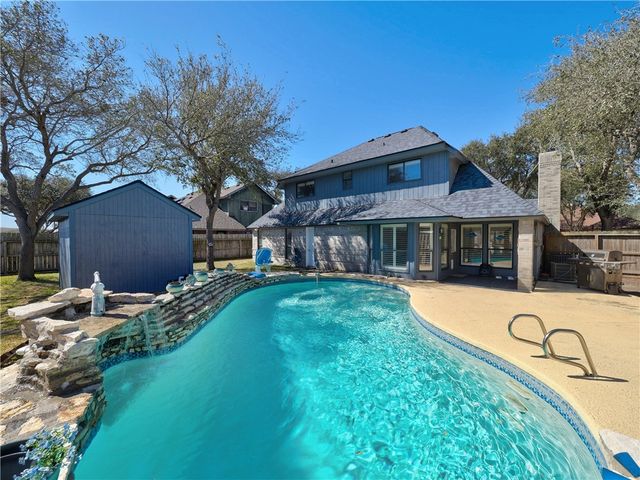 2306 Park Wood Dr, Portland, TX 78374