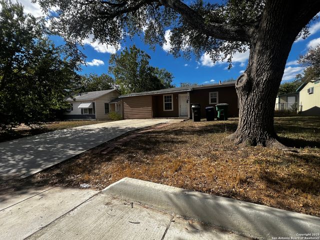 239 WAUGH, San Antonio, TX 78223