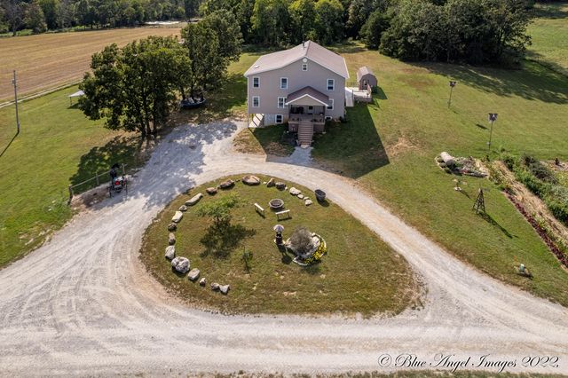 4408 County Road 7480, West Plains, MO 65775