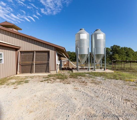 4408 County Road 7480, West Plains, MO 65775