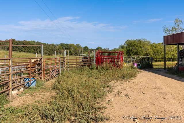 4408 County Road 7480, West Plains, MO 65775