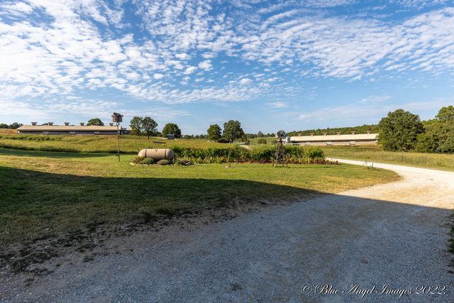 4408 County Road 7480, West Plains, MO 65775