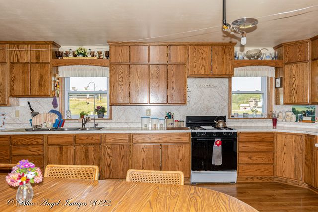 4408 County Road 7480, West Plains, MO 65775