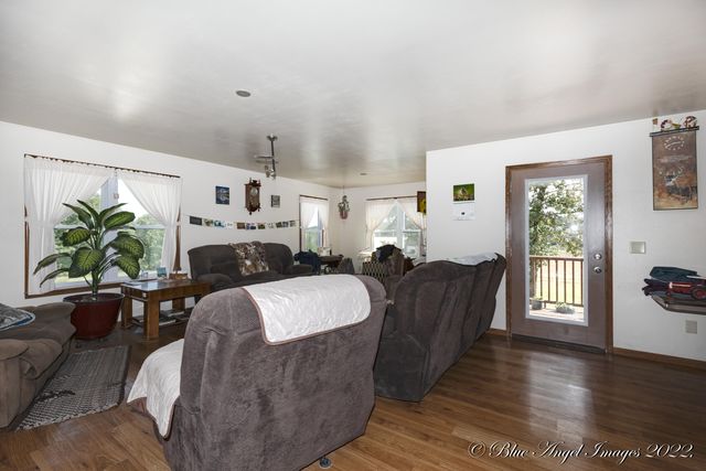 4408 County Road 7480, West Plains, MO 65775