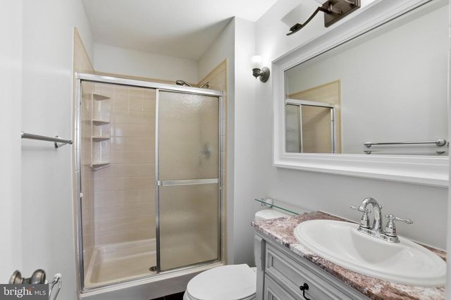 10293 LATNEY RD, Fairfax, VA 22032