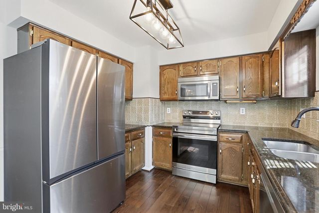 10293 LATNEY RD, Fairfax, VA 22032