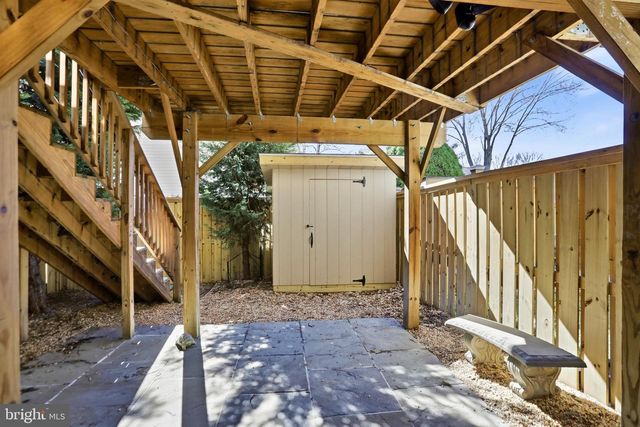 10293 LATNEY RD, Fairfax, VA 22032