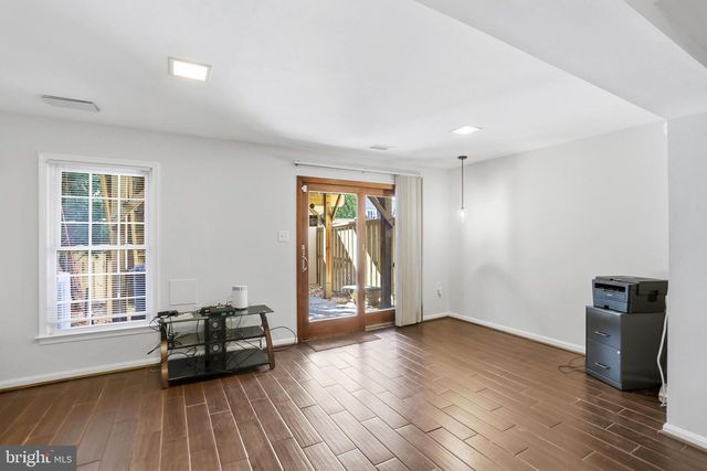 10293 LATNEY RD, Fairfax, VA 22032