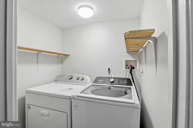 10293 LATNEY RD, Fairfax, VA 22032