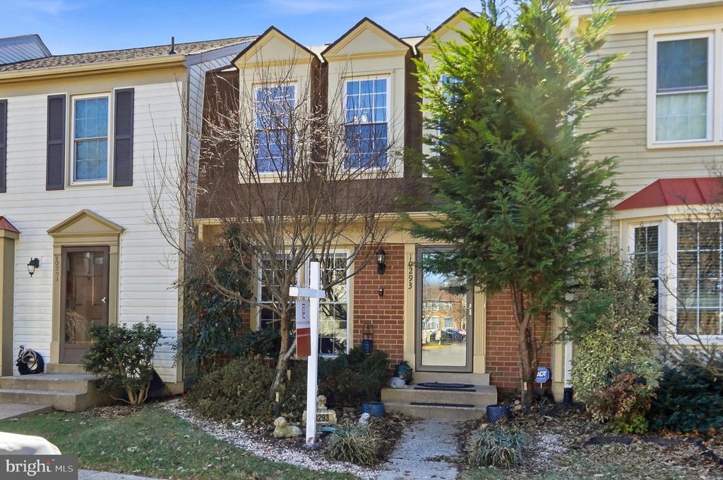 10293 LATNEY RD, Fairfax, VA 22032