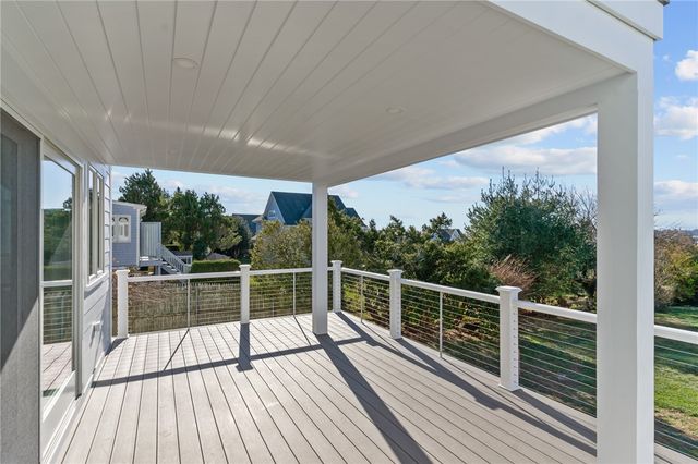 443 Wolcott Avenue 1, Middletown, RI 02842