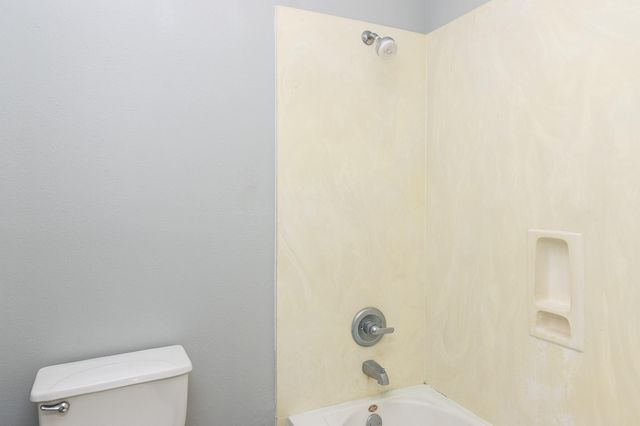 10303 Mills Run Drive, Houston, TX 77070