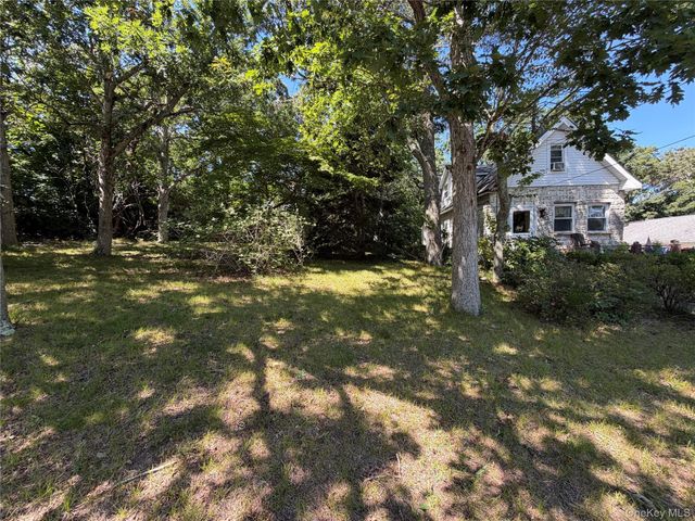 164 S Evergreen Drive, Selden, NY 11784