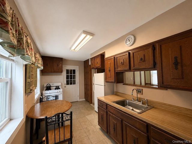 164 S Evergreen Drive, Selden, NY 11784