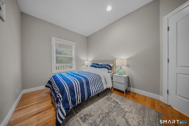 60 Hawthorne Street, West Haven, CT 06516