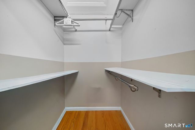 60 Hawthorne Street, West Haven, CT 06516