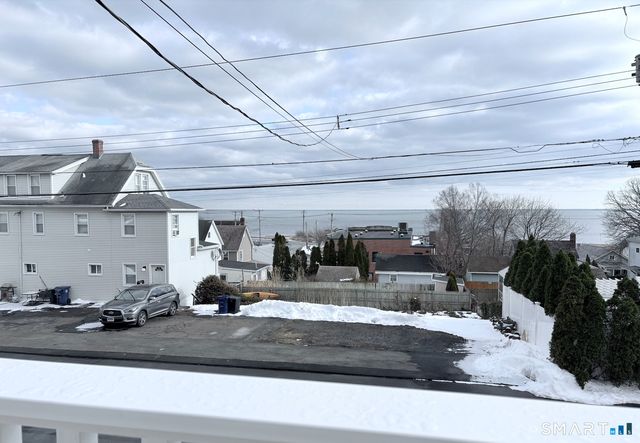 60 Hawthorne Street, West Haven, CT 06516