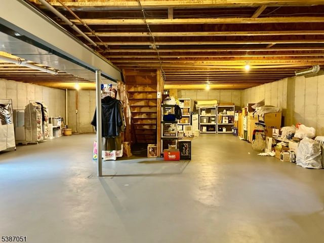 14 Gascony Cir, Manchester Twp., NJ 08759