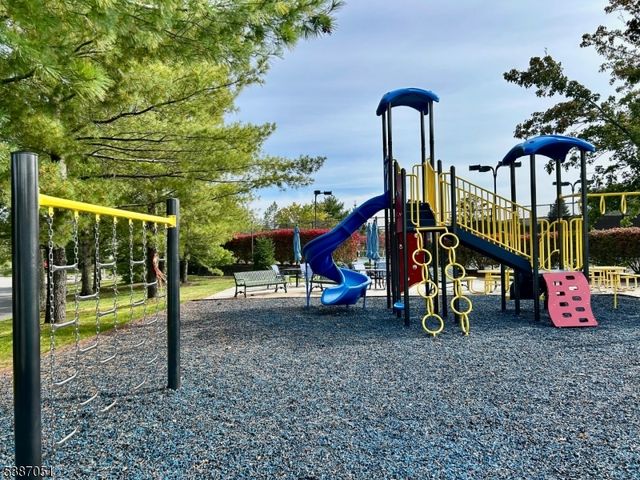 14 Gascony Cir, Manchester Twp., NJ 08759