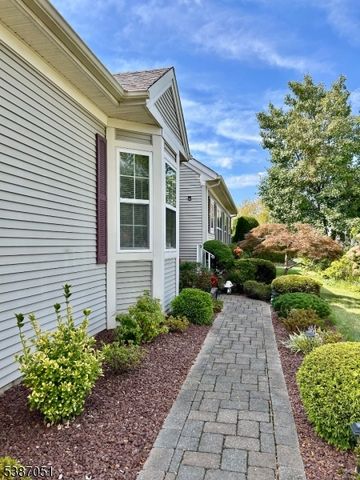 14 Gascony Cir, Manchester Twp., NJ 08759