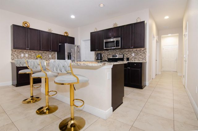 1188 NW Leonardo Circle, Port St. Lucie, FL 34986