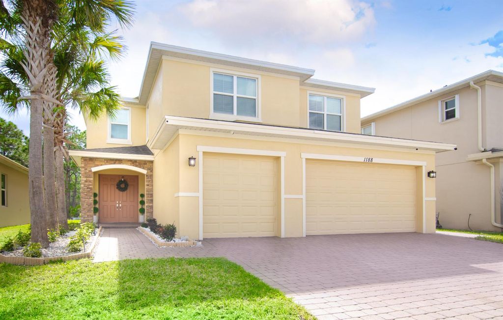 1188 NW Leonardo Circle, Port St. Lucie, FL 34986