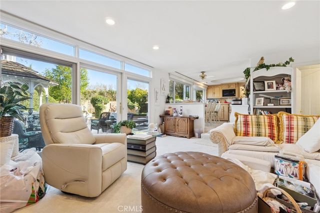 23627 Via Delos, Valencia, CA 91355