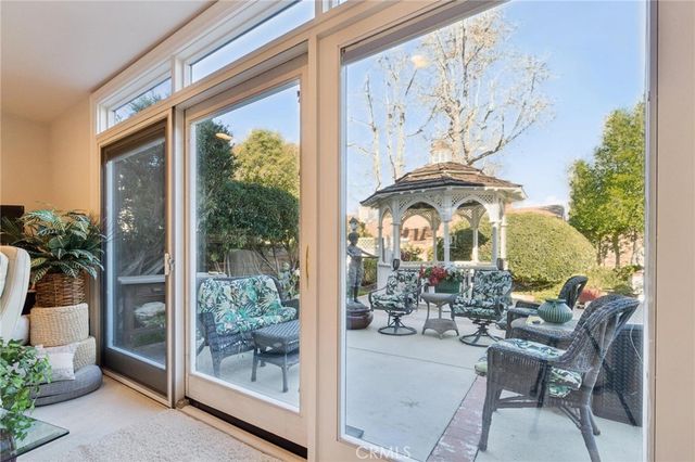 23627 Via Delos, Valencia, CA 91355