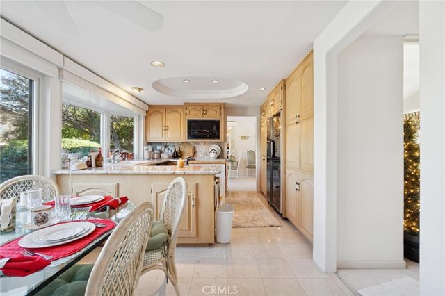23627 Via Delos, Valencia, CA 91355