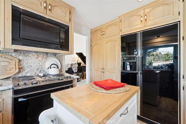 23627 Via Delos, Valencia, CA 91355