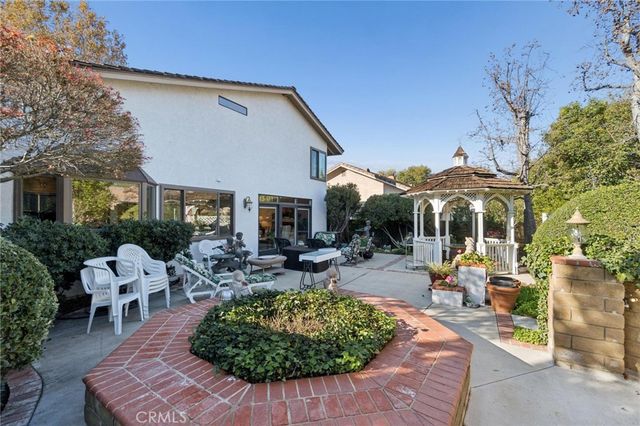 23627 Via Delos, Valencia, CA 91355