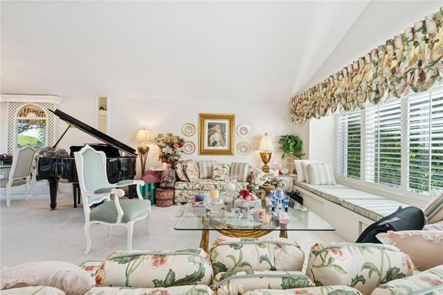 23627 Via Delos, Valencia, CA 91355