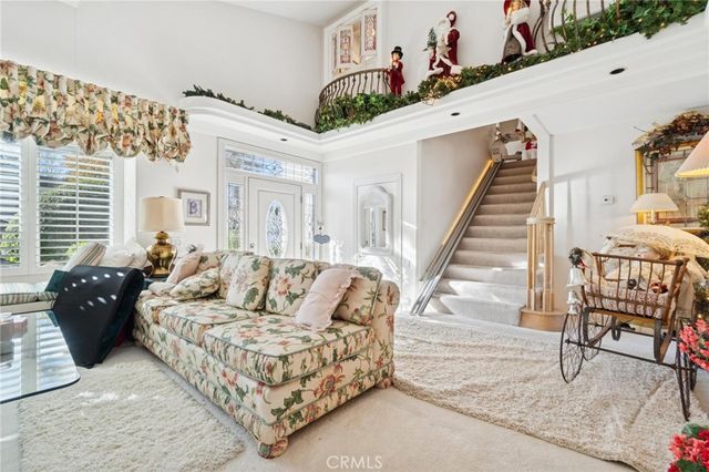 23627 Via Delos, Valencia, CA 91355