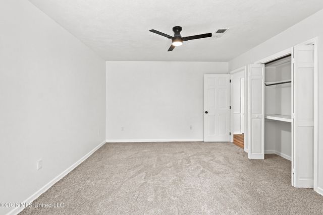 54 Woodridge Place, Jackson, MS 39211