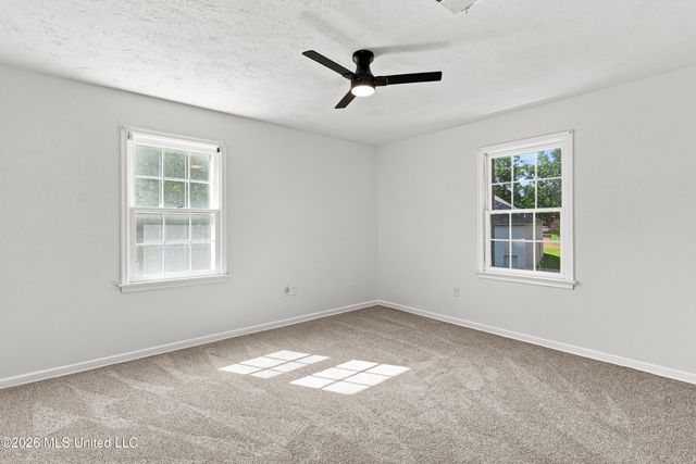 54 Woodridge Place, Jackson, MS 39211