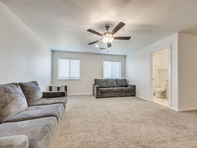 9317 NW 118th Terrace, Yukon, OK 73099