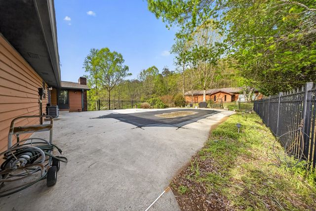 1710 Old Ringgold Road, Rocky Face, GA 30740