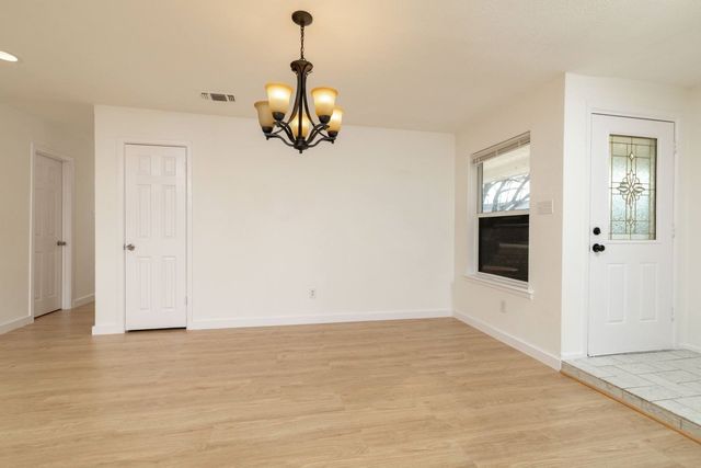 272 Palomino Drive, Saginaw, TX 76179