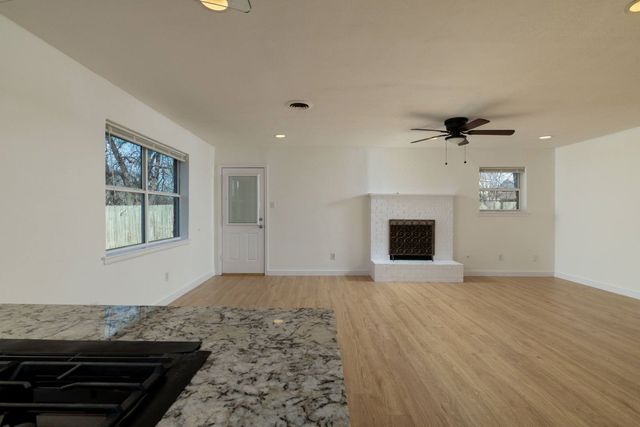 272 Palomino Drive, Saginaw, TX 76179