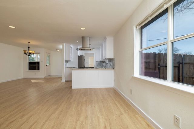 272 Palomino Drive, Saginaw, TX 76179