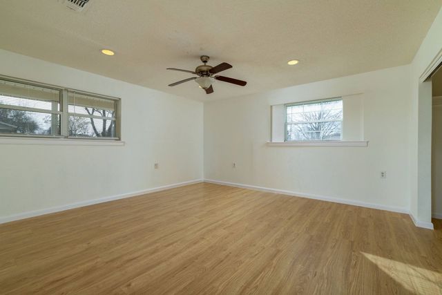 272 Palomino Drive, Saginaw, TX 76179