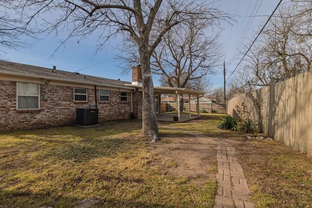 272 Palomino Drive, Saginaw, TX 76179