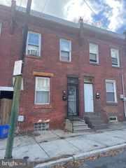 1828 MARGARET ST, Philadelphia, PA 19124