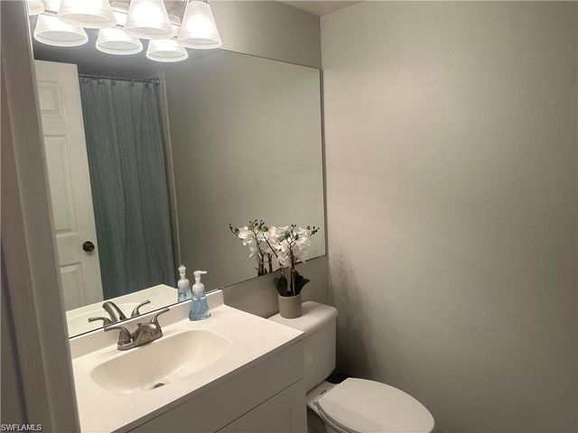 8940 Colonnades CT E 725, Bonita Springs, FL 34135