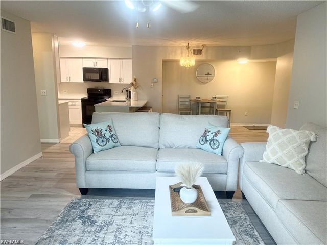 8940 Colonnades CT E 725, Bonita Springs, FL 34135