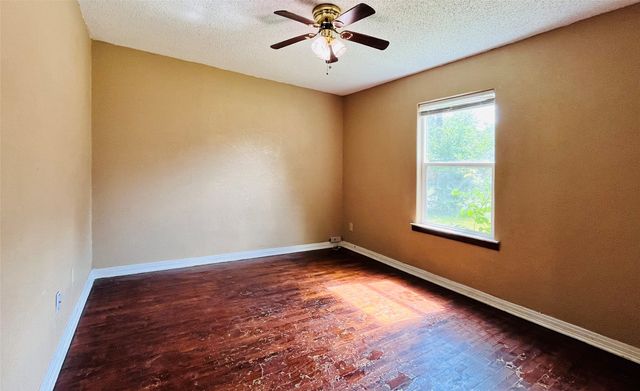 1215 S Vaden Street, Sherman, TX 75090