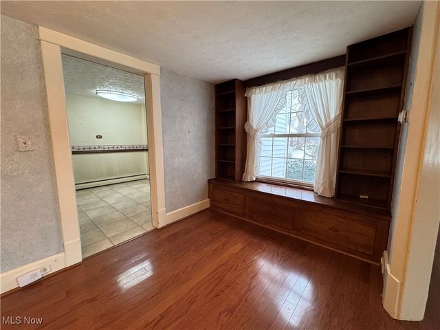 5084 Chillicothe Road, Chagrin Falls, OH 44022