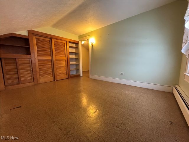 5084 Chillicothe Road, Chagrin Falls, OH 44022