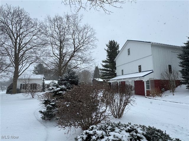 5084 Chillicothe Road, Chagrin Falls, OH 44022