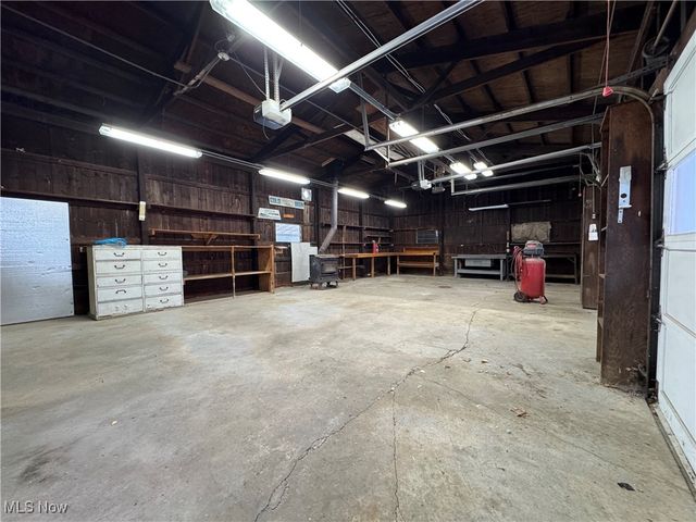 5084 Chillicothe Road, Chagrin Falls, OH 44022